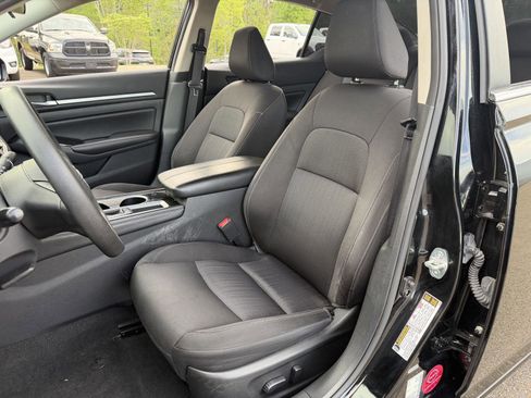 Used 2023 Nissan Altima 2.5 SV image 16