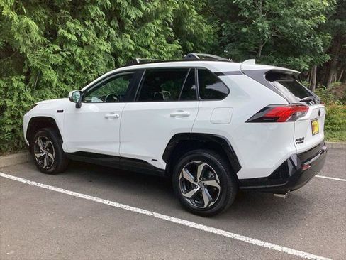 Certified 2024 Toyota RAV4 SE w/ Weather & Moonroof Package AWD/4WD image 11