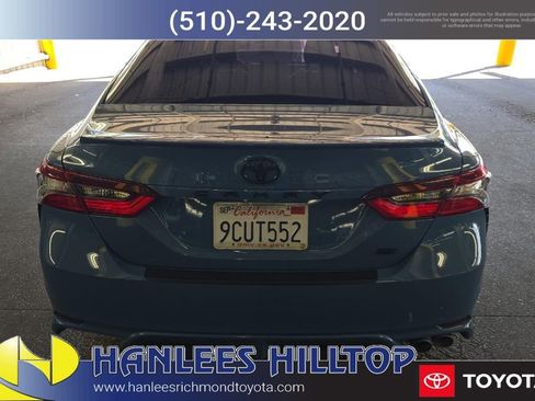Used 2023 Toyota Camry SE image 9
