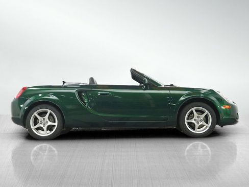 Used 2003 Toyota MR2 RWD image 6