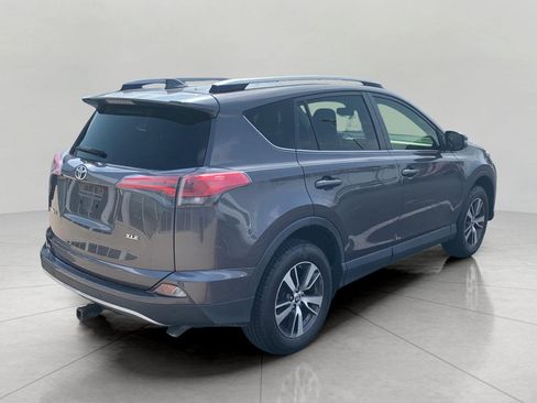 Used 2017 Toyota RAV4 XLE FWD image 7