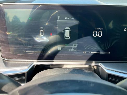 Certified 2025 Kia Sorento EX w/ EX Panoramic Sunroof Package image 12