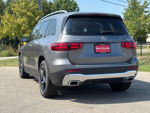New 2026 Mercedes-Benz GLB 250 4MATIC image 9