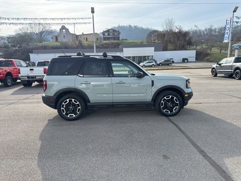 Used 2021 Ford Bronco Sport Outer Banks w/ Outer Banks Package (96D) image 4