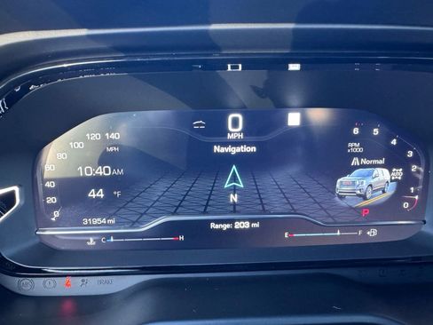 Used 2022 GMC Yukon Denali w/ Denali Premium Package image 31