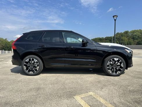 New 2026 Volvo XC60 B5 Plus w/ Protection Package Premier image 8
