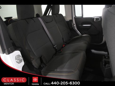 Used 2024 Jeep Wrangler Unlimited Sport AWD/4WD image 17
