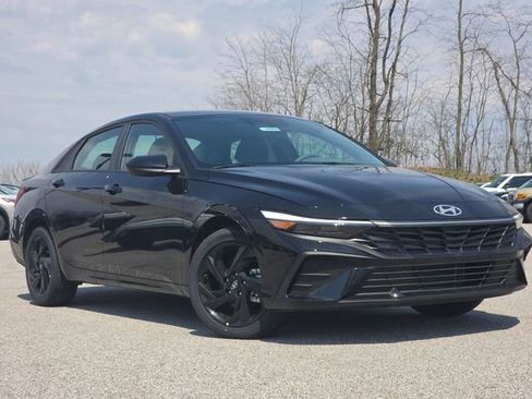 New 2026 Hyundai Elantra Sport FWD image 2