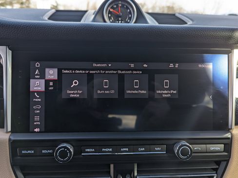 Used 2020 Porsche Macan image 23