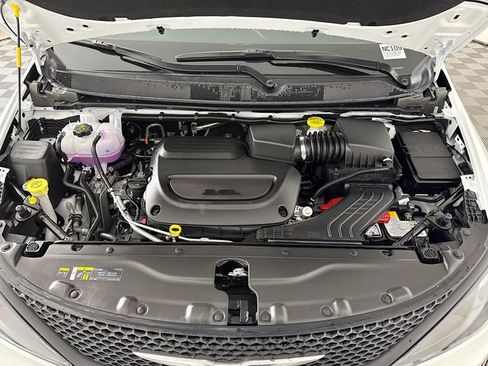 New 2026 Chrysler Voyager LX FWD image 29
