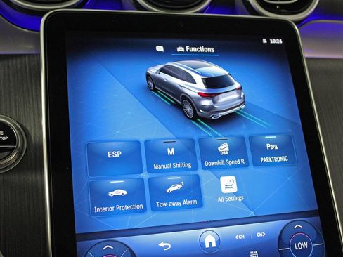 Certified 2025 Mercedes-Benz GLC 300 4MATIC image 24