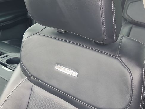 Used 2025 Ford Expedition Max Platinum AWD/4WD image 16