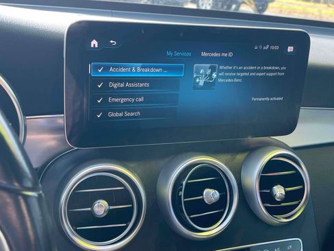 Used 2021 Mercedes-Benz GLC 300 image 19