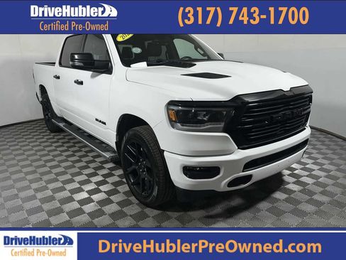 Used 2024 RAM 1500 Laramie AWD/4WD image 1