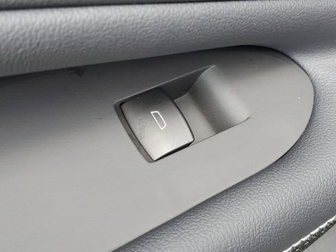 Used 2026 Chevrolet Blazer EV LT w/ Midnight/Sport Edition image 14