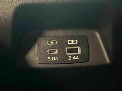 Certified 2025 Subaru Crosstrek 2.5i Premium image 40