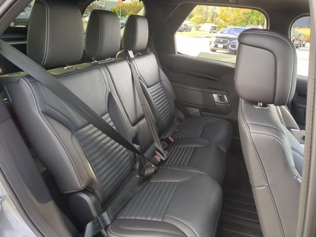Used 2025 Land Rover Discovery S AWD/4WD image 26
