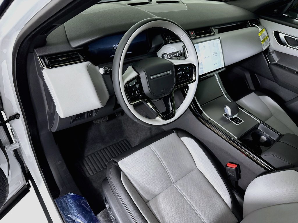 New 2026 Land Rover Range Rover Velar S AWD/4WD image 10