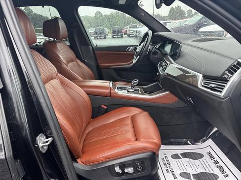 Used 2022 BMW X5 sDrive40i w/ M Sport Package RWD image 11