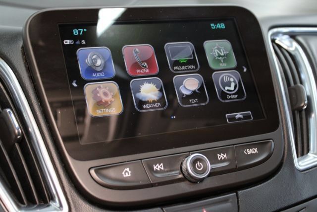 Used 2017 Chevrolet Malibu LT w/ Leather Package FWD image 19