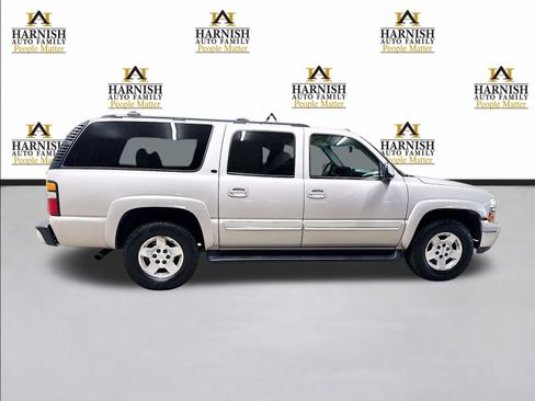 Used 2004 Chevrolet Suburban LT w/ Preferred Equipment Group AWD/4WD image 5