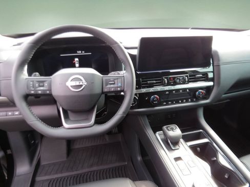 Used 2026 Nissan Pathfinder SL w/ SL Premium Package AWD/4WD image 20