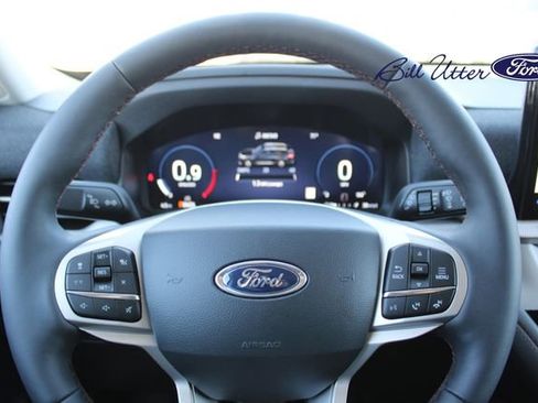 New 2026 Ford Explorer Active w/ Active Comfort Package image 17