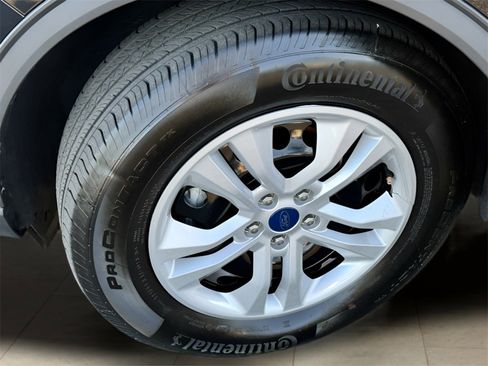 Used 2023 Ford Escape AWD image 33