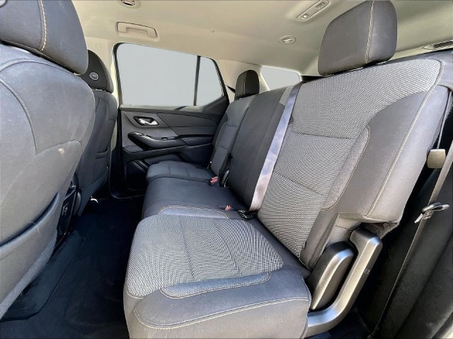Used 2021 Chevrolet Traverse LT w/ LPO, Blackout Package AWD/4WD image 15