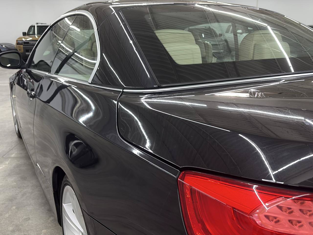 Used 2011 BMW 328i Convertible w/ Premium Pkg RWD image 11