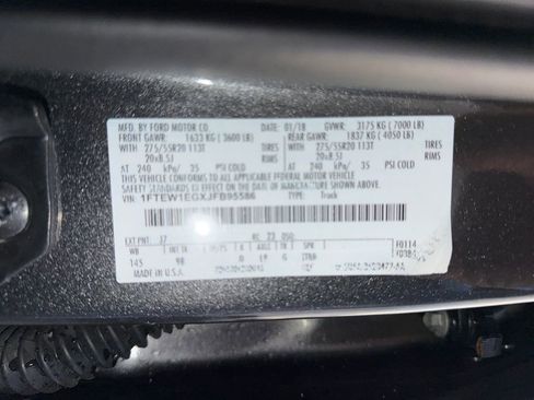 Used 2018 Ford F150 Platinum w/ Equipment Group 701A Luxury image 34