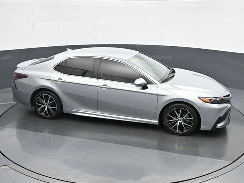 Used 2023 Toyota Camry SE image 23