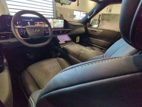 New 2026 INFINITI QX80 Autograph AWD/4WD image 21