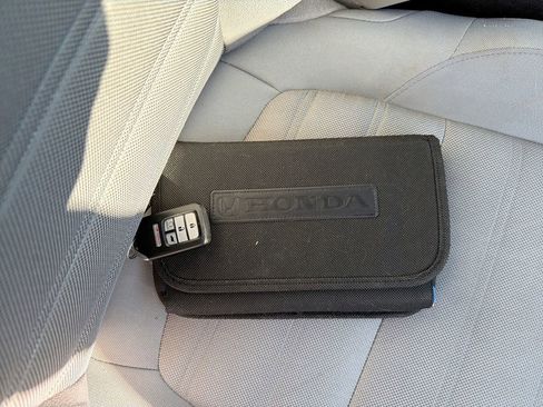 Used 2018 Honda CR-V EX image 40