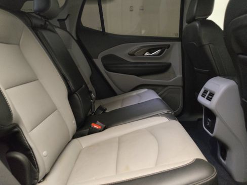 Used 2022 GMC Terrain SLT w/ LPO, 'HIT The Road' Package FWD image 19