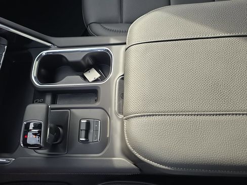 New 2026 GMC Sierra 1500 Denali w/ Denali Reserve Package image 25