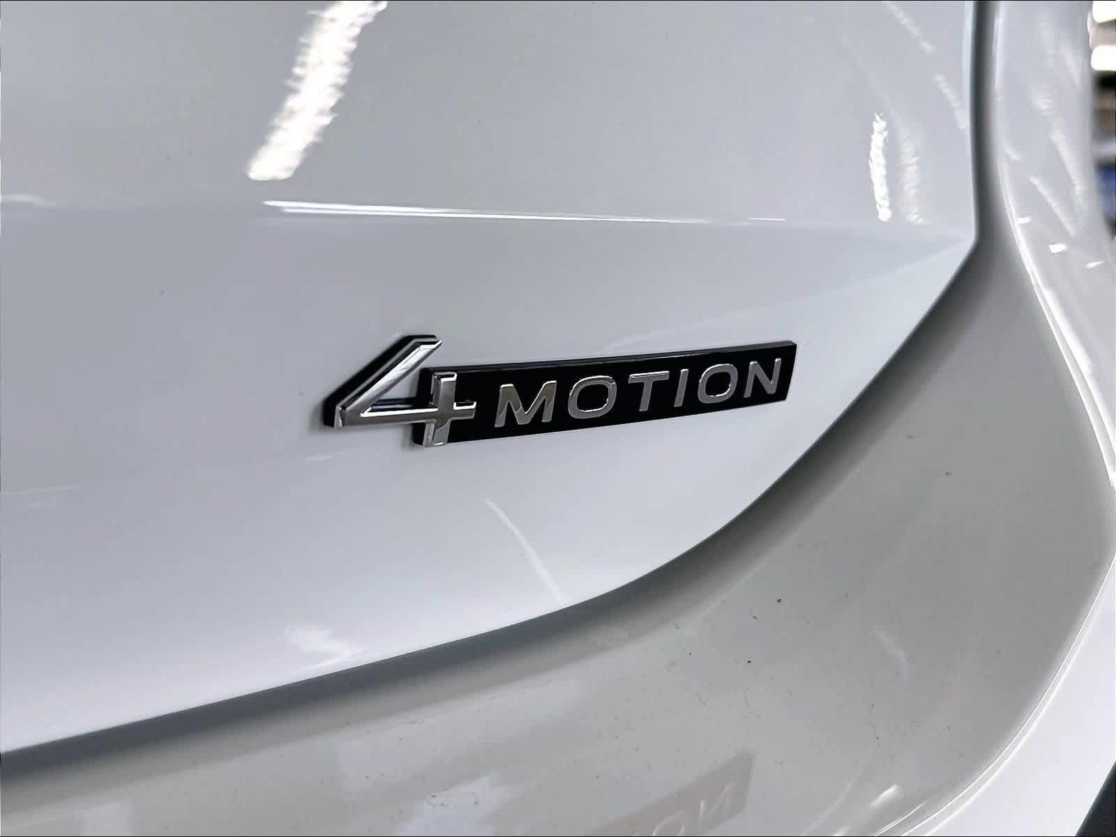 New 2026 Volkswagen Tiguan S AWD/4WD image 9