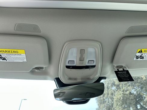 Certified 2025 Volvo XC90 B6 Plus w/ Protection Package Premier image 14