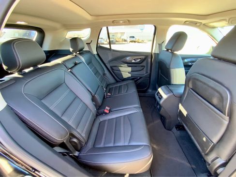 Used 2022 GMC Terrain Denali image 26