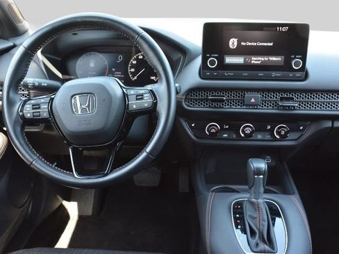 Used 2025 Honda HR-V Sport image 9