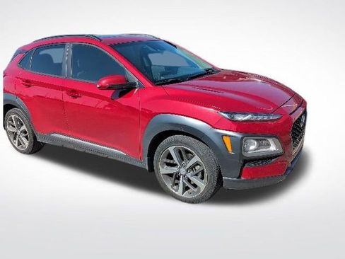 Used 2021 Hyundai Kona Limited w/ Cargo Package image 7