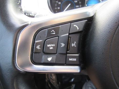 Used 2020 Jaguar F-PACE S AWD/4WD image 40