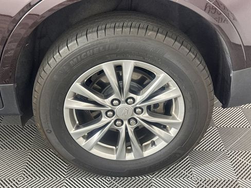 Used 2020 Cadillac XT5 Premium Luxury AWD/4WD image 10