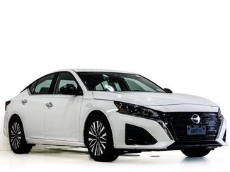 Used 2024 Nissan Altima 2.5 SV FWD video 1