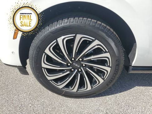 New 2025 Lincoln Navigator Black Label image 10