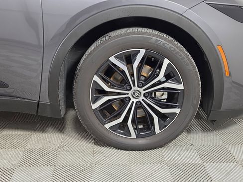 Used 2023 Toyota Crown AWD/4WD image 10