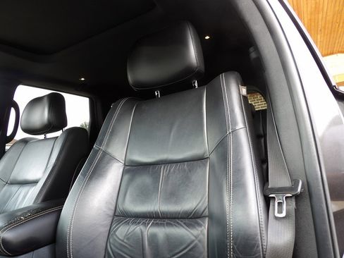 Used 2016 Jeep Grand Cherokee Limited image 13