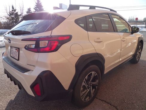 Used 2024 Subaru Crosstrek 2.0i Premium image 10