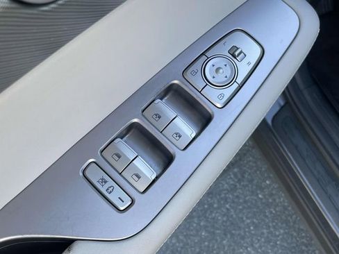 Used 2024 Hyundai Palisade SEL FWD image 24