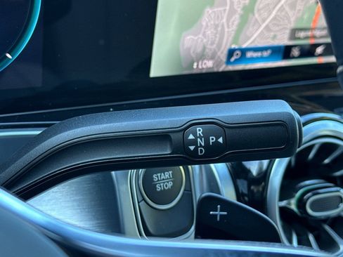 Certified 2023 Mercedes-Benz EQB 250+ w/ Exclusive Package image 22